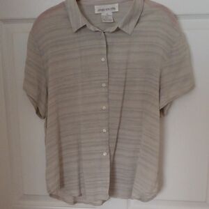 Jones New York Women's Gray Button-Up Top
